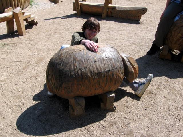 0086 Ondráek pod ovcí